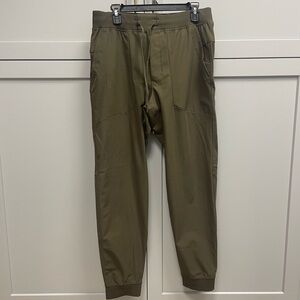 Lululemon Men’s Joggers – Size Large – Olive Green